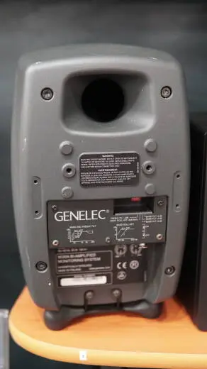 Genelec - 8030APM 2