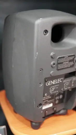 Genelec - 8030APM 2
