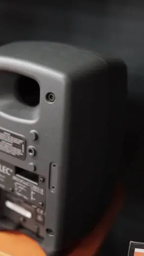 Genelec - 8030APM 2