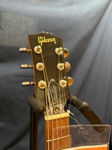 Gibson - J45 Studio Walnut 2