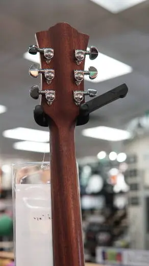 Guild Guitars - DV-4 2