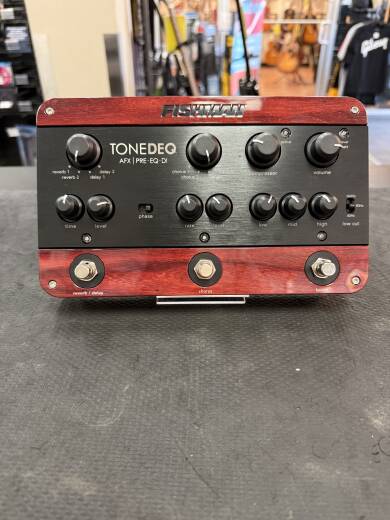 Fishman ToneDEQ Preamp EQ Pedal | Long & McQuade