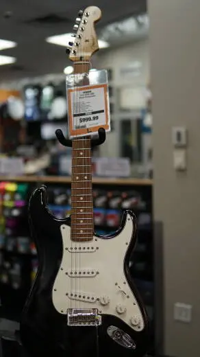 Fender - DE Player Strat
