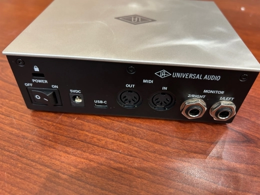 Universal Audio - UA-VOLT1 2