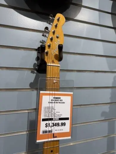Fender -  VINTERA II 50S NOCASTER 2