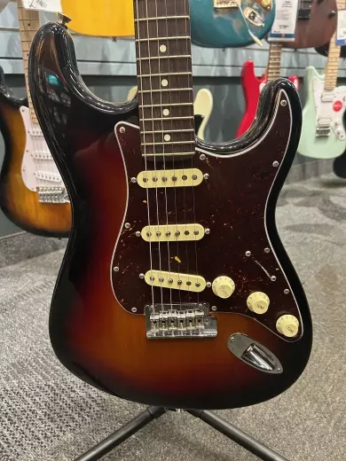 Fender - 011-3900-700 2