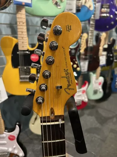 Fender - 011-3900-700 2
