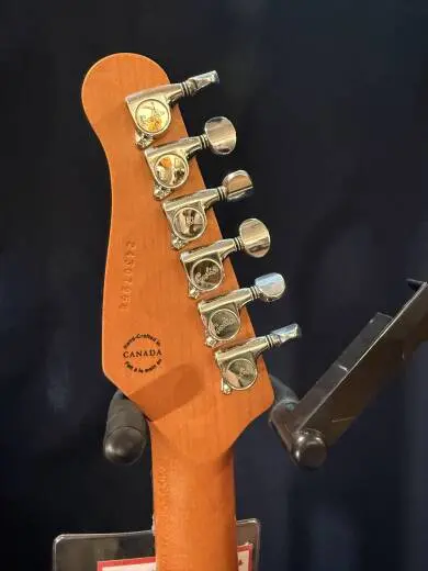 Godin Guitars - Session HT Aztek Red 2