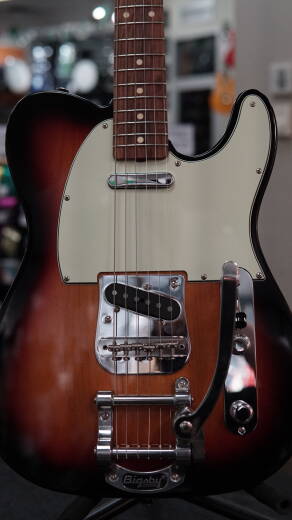 Fender Vintera 60s Telecaster Bigsby, Pau Ferro Fingerboard W