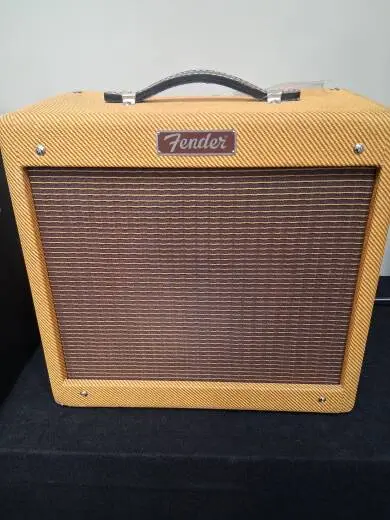 Store Special Product - Fender - 223-1300-000