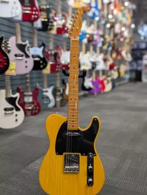 Squier - 037-4030-550