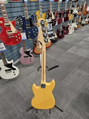 Fender -Basse Mustang PJ FSR Player ŕ touche en érable (fini Butterscotch Blonde) 2