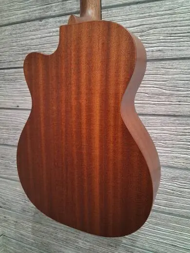 Store Special Product - Martin Guitars - 000CJR-10E V1