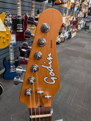 Godin Guitars - G52356 2