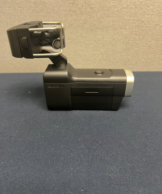 Zoom - Q8 ZOOM 2