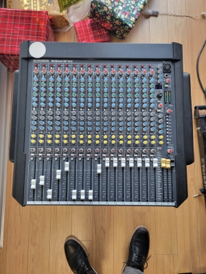 Allen & Heath WZ4 16:2 MixWizard 16-Channel Mixer