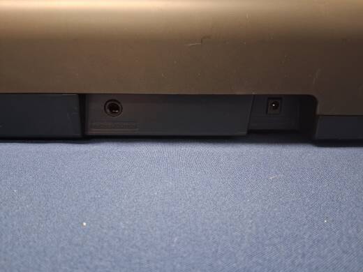 Store Special Product - Yamaha - NP15 B