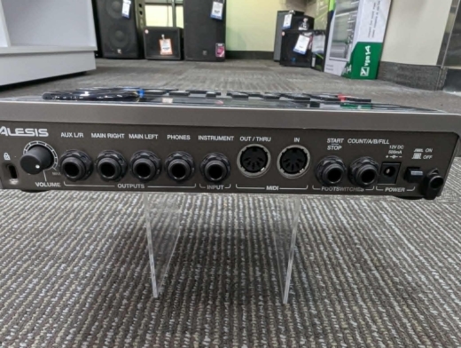 Store Special Product - Alesis - SR-18