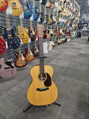 Martin Guitars - 000-18 2014