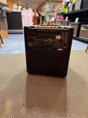 Fender - RUMBLE 100 V3 1X12 COMBO 2