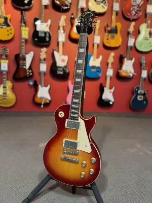 Gibson - LP CLASSIC HER CHERRY BURST 2019