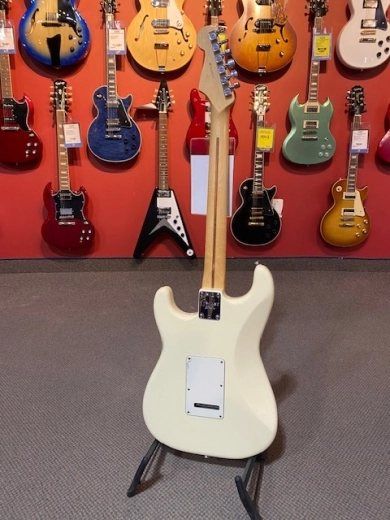 FENDER AM STD STRAT O.WHITE 2