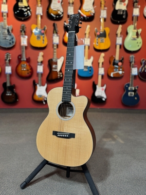 Store Special Product - Martin Guitars - 000CJR-10E V1