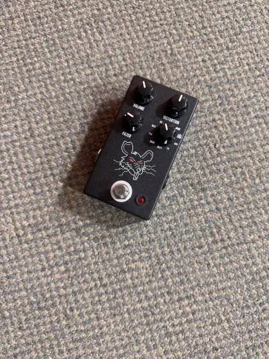 JHS Pedals - PACKRAT FUZZ PEDAL