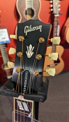 Gibson - 1960 Hummingbird 3