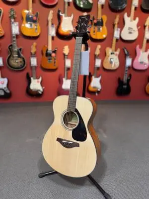 Yamaha - FS800 SMALL BODY S.SPRUCE TOP NATURAL FINISH