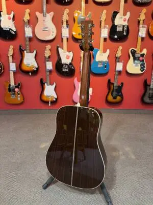 Martin Guitars - HD-28 AMBERTONE 2