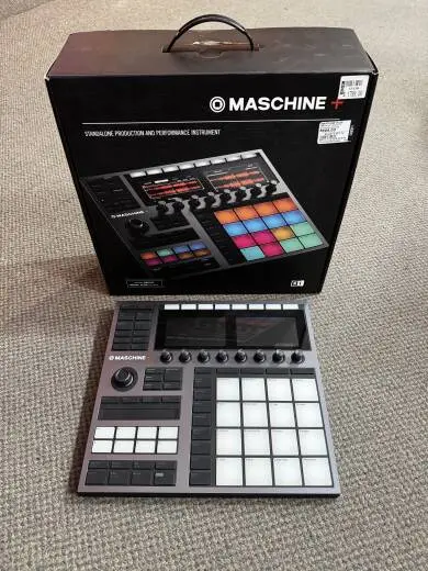 Native Instruments - MASCHINE PLUS