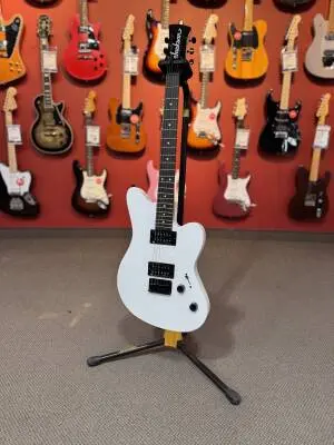 Jackson Guitars - JS22 SURFCASTER WHITE