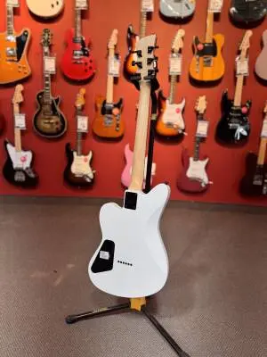 Jackson Guitars - JS22 SURFCASTER WHITE 2