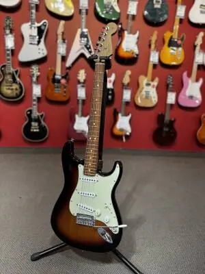Fender - PLAYER STRAT RST PF 3TSB