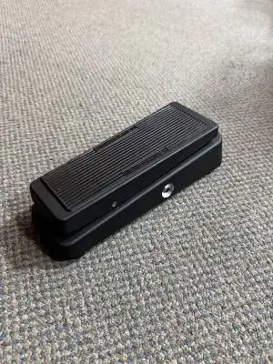 Dunlop - CRYBABY STANDARD WAH