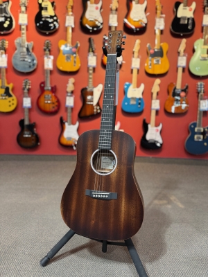 Martin Guitars DJR-10E StreetMaster Dreadnought Junior