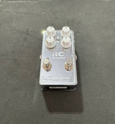 Xotic RC Booster V2 Pedal | Long & McQuade