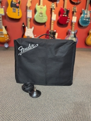 Fender - 68 Custom Vibro Champ 3