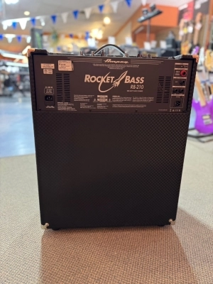 Ampeg - ROCKET BASS AMP 2X10