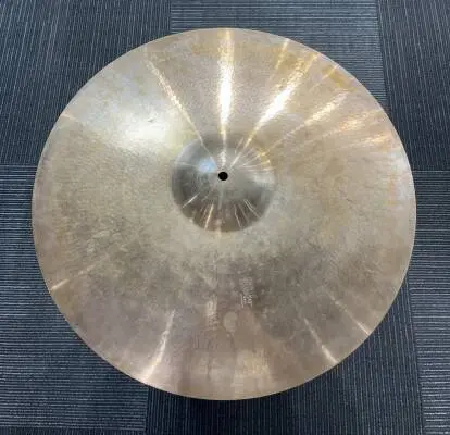 Paiste Giant Beat 20