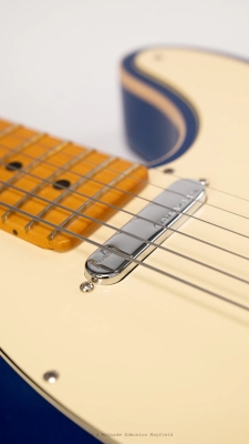 Fender - American Ultra Telecaster, Maple Fingerboard - Cobra Blue 7