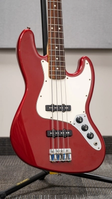 Fender - Jazz Bass w/ Hard Case 2