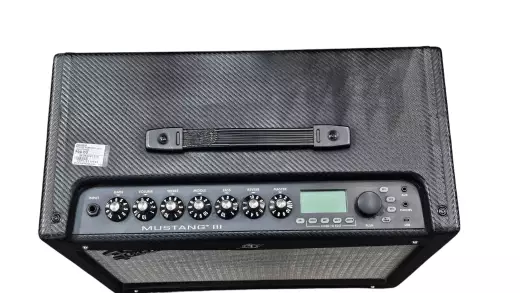 Fender Mustang 3 V1 Combo 2