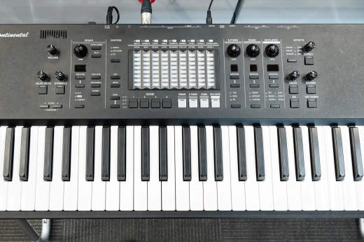 Vox - Re-Issue 73 Key Organ with V861 Pedal - Black 2