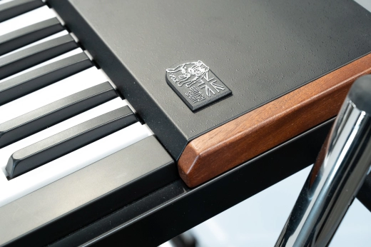 Vox - Re-Issue 73 Key Organ with V861 Pedal - Black 2