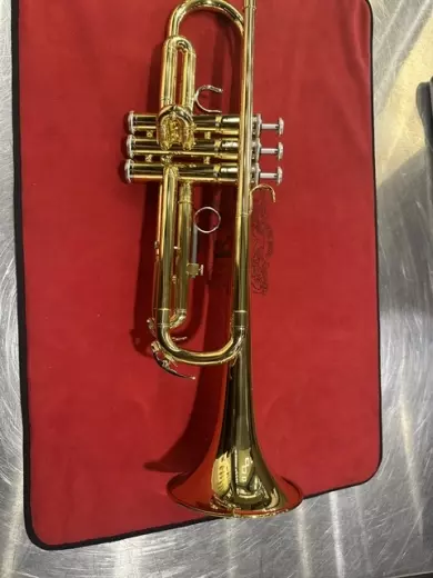 Yamaha Band - Standard Trumpet Gold Lacquer