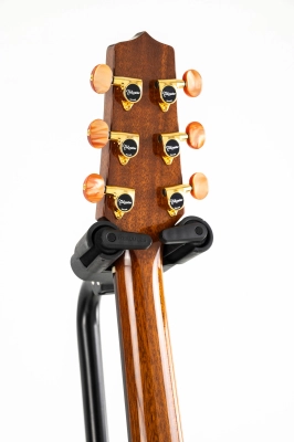 Takamine - TAN16C Dreadnaught w/ Case 5
