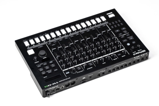 Roland - TR-8S Rhythm Performer 2