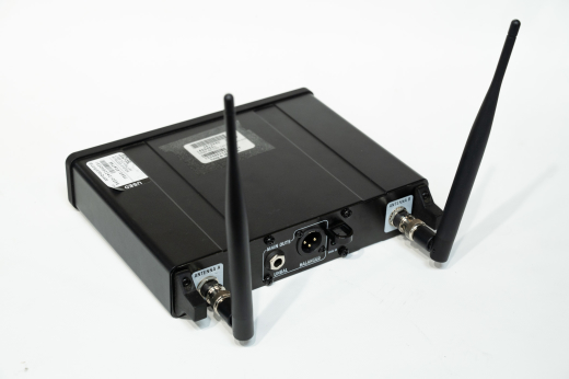 Line 6 - XD-V55L Digital Wireless Lavalier Mic System 2